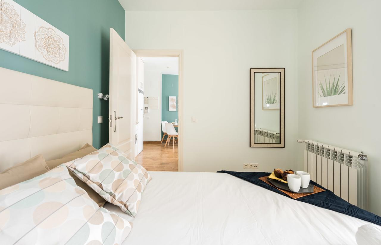 Gran Via I Santa Ana Apartment Madrid Exterior photo